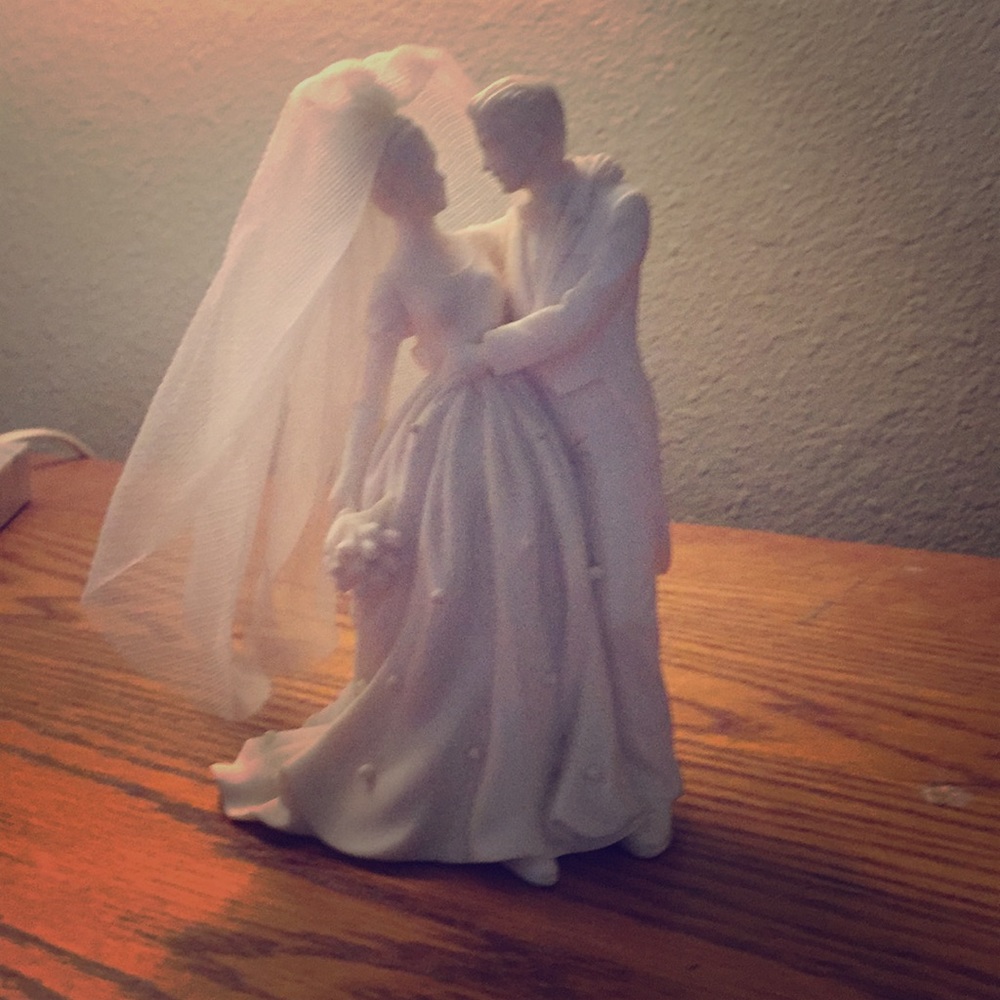 WEDDING CAKE TOPPER Millennium Series resin